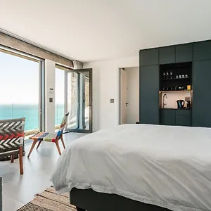 https://beyond-misty-cliffs.hotels-capetown.com
